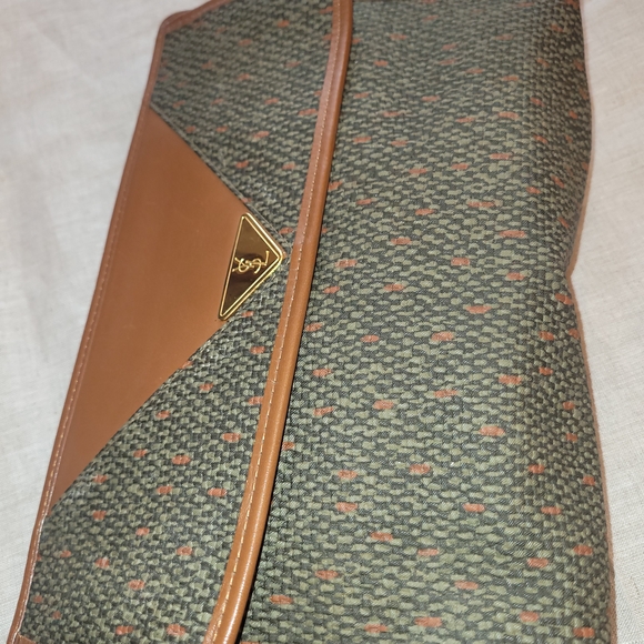 YSL Yves Saint Laurent Leather Vintage Clutch - Picture 2 of 9